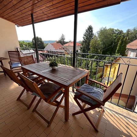 Pacsirta Apartman Grand Eger Exterior foto