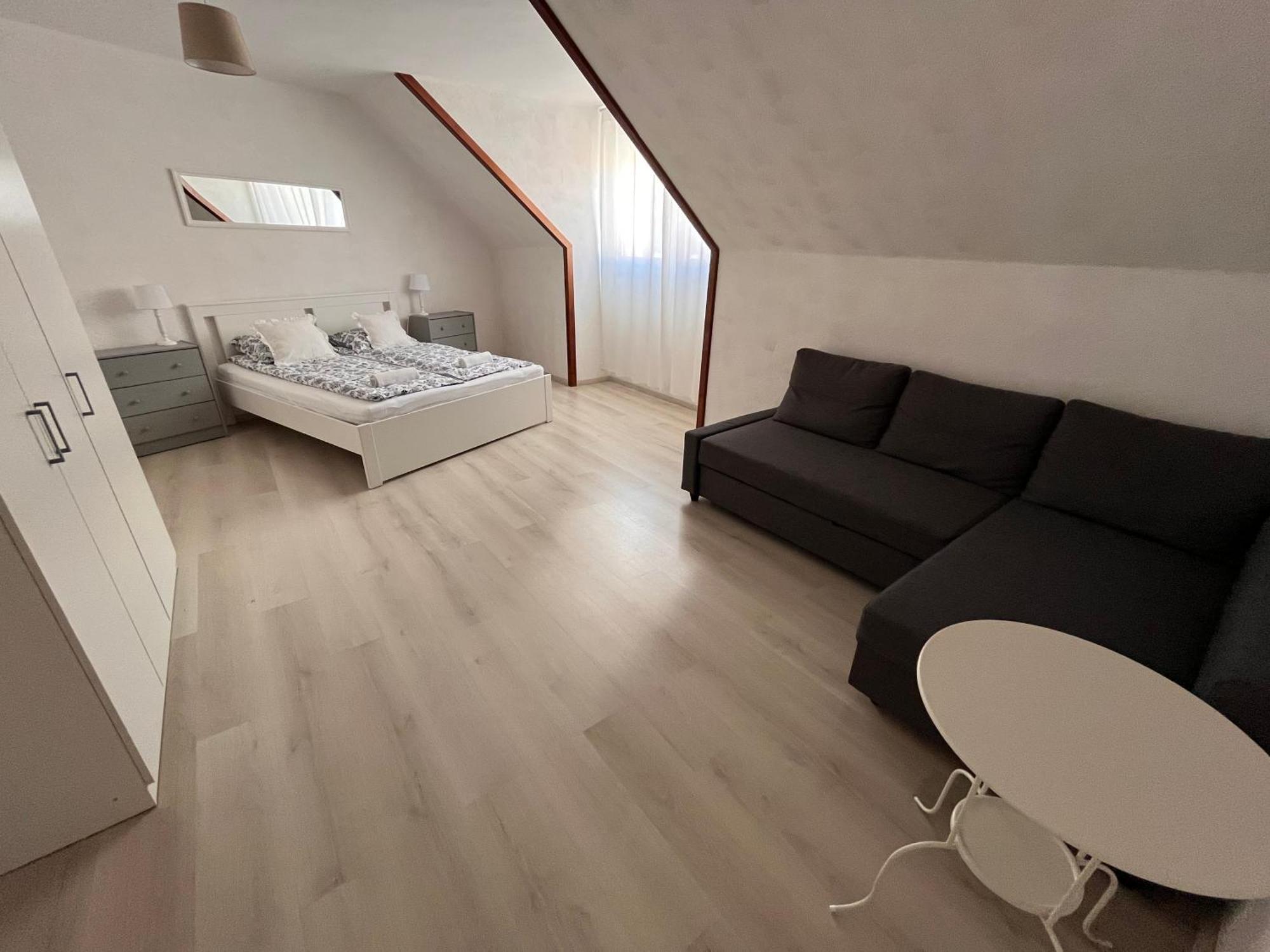 Pacsirta Apartman Grand Eger Exterior foto